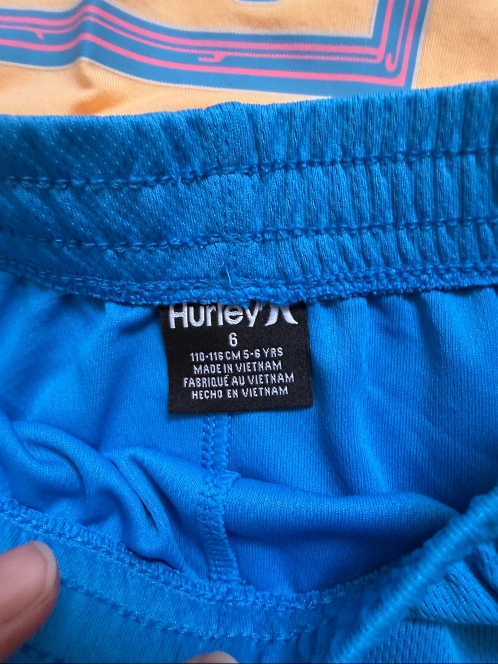 NWT  Boys Hurley 2 piece set, shirt and shorts, size 6